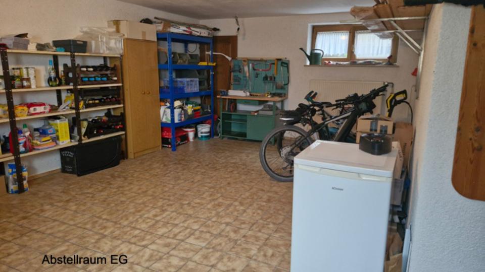 Mehrfamilienhaus, Wohnhaus Hausen - 10 Zimmer, 268 m&sup2;, 680.000&euro; | Angebot:22627182