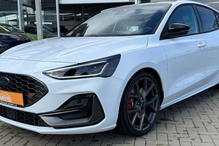 Ford Focus 1.550 km 38.949 &euro; Bamberg 96052