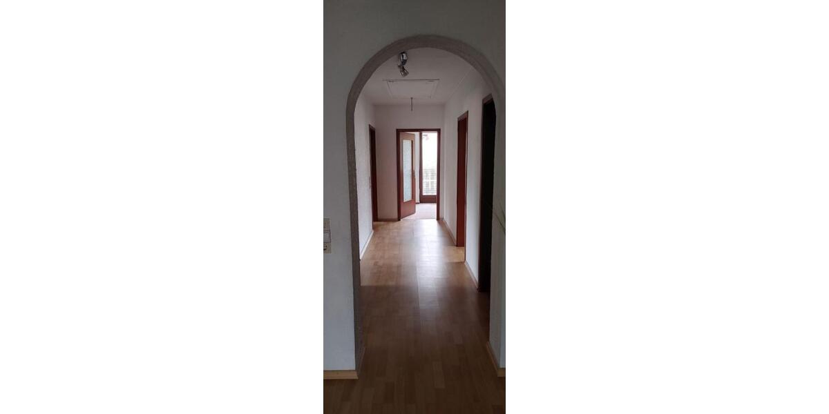 Mehrfamilienhaus, Wohnhaus Heiligenstadt in Oberfranken - 8 Zimmer, 220 m&sup2;, 350.000&euro; | Angebot:25960122