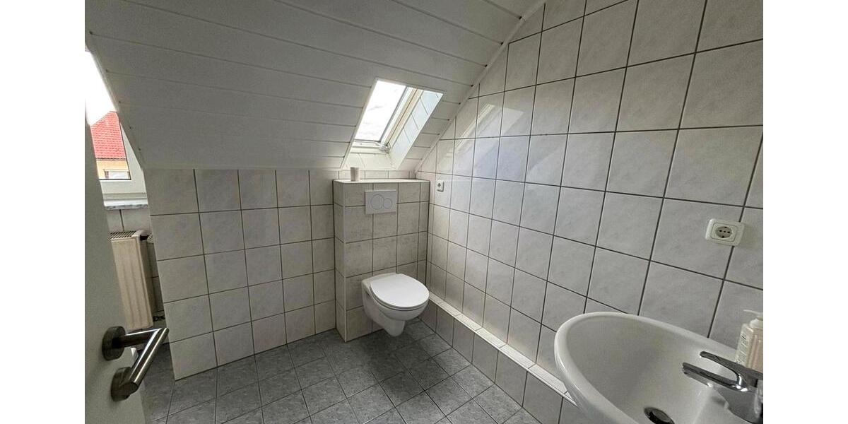 Mehrfamilienhaus, Wohnhaus Gundelsheim - 10 Zimmer, 272 m&sup2;, 880.000&euro; | Angebot:25936220