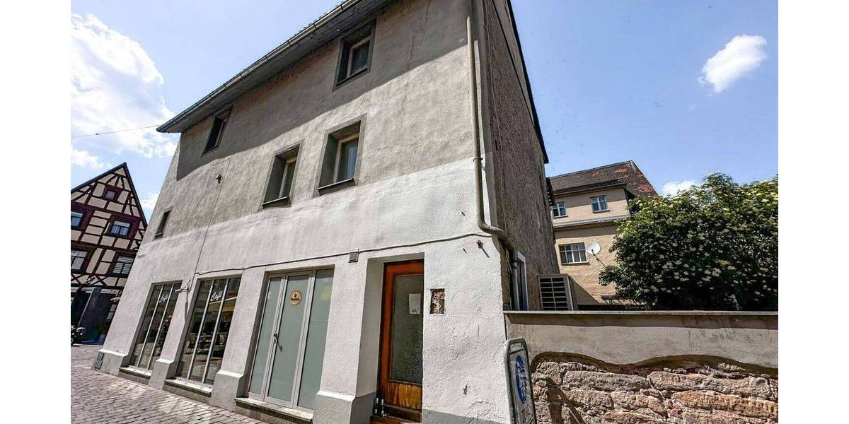 Mehrfamilienhaus, Wohnhaus Forchheim - 7 Zimmer, 198 m&sup2;, 450.000&euro; | Angebot:26827732