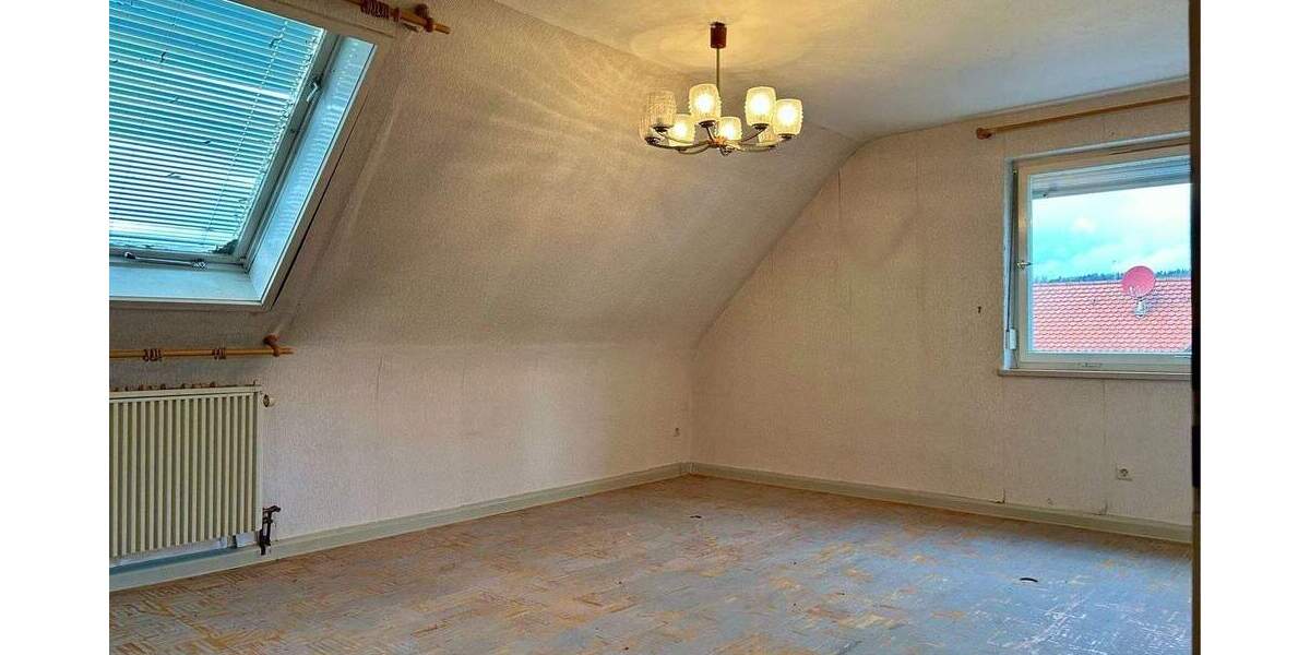 Einfamilienhaus Schlüsselfeld Aschbach - 9 Zimmer, 210 m&sup2;, 239.000&euro; | Angebot:25862875