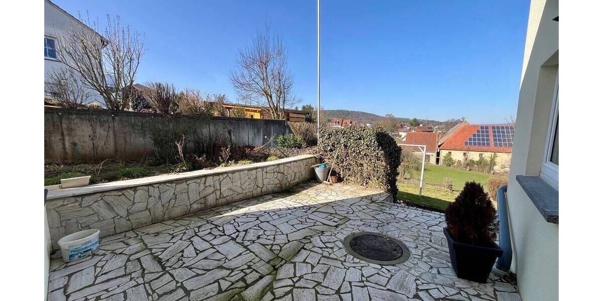 Einfamilienhaus Rentweinsdorf - 6 Zimmer, 132 m&sup2;, 295.000&euro; | Angebot:26036983