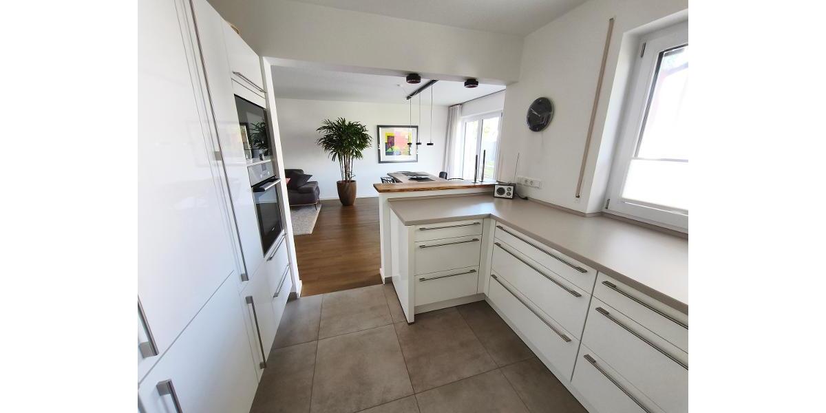 3 Zi. Wohnung (möbliert) im EG mit Terrasse, Carport und Stellplatz - Etagenwohnung Heroldsbach OT | Angebot:26913663