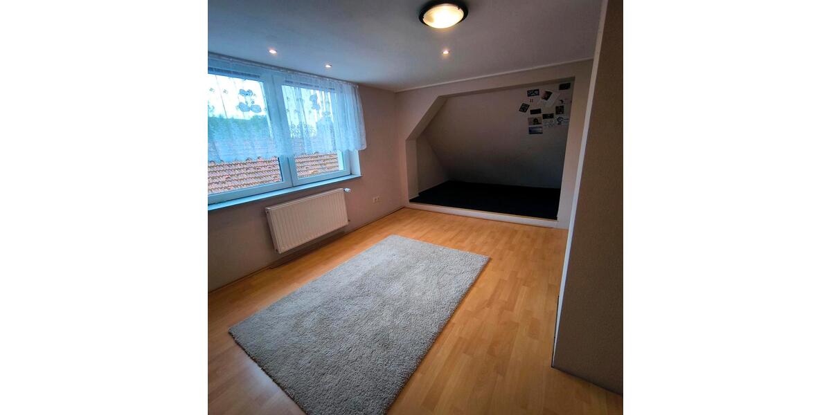 Einfamilienhaus Burgebrach - 8 Zimmer, 235 m&sup2;, 225.000&euro; | Angebot:26777158