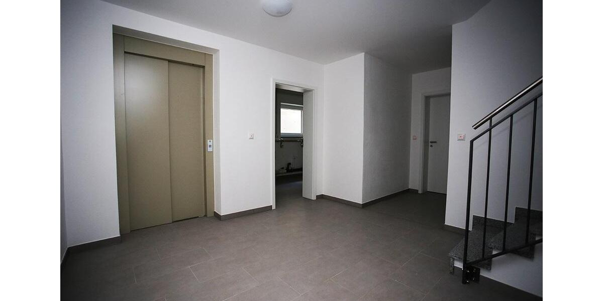 Erdgeschoßwohnung Bamberg Bamberg-Ost - 3 Zimmer, 84 m&sup2;, 1.130&euro; | Angebot:25980091