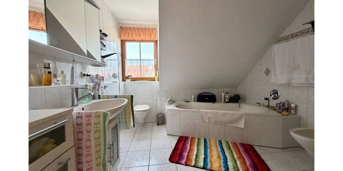Doppelhaushälfte Hirschaid Seigendorf - 6 Zimmer, 166 m&sup2;, 570.000&euro; | Angebot:26433341