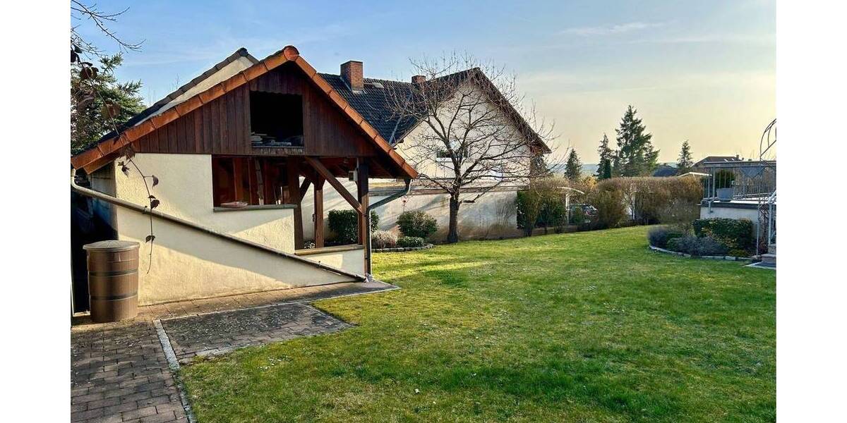 Einfamilienhaus Pommersfelden Sambach - 8 Zimmer, 144 m&sup2;, 399.000&euro; | Angebot:26015812