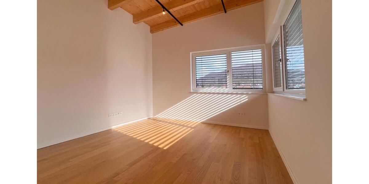 Einfamilienhaus Ebermannstadt - 2 Zimmer, 77 m&sup2;, 1.275&euro; | Angebot:25178795