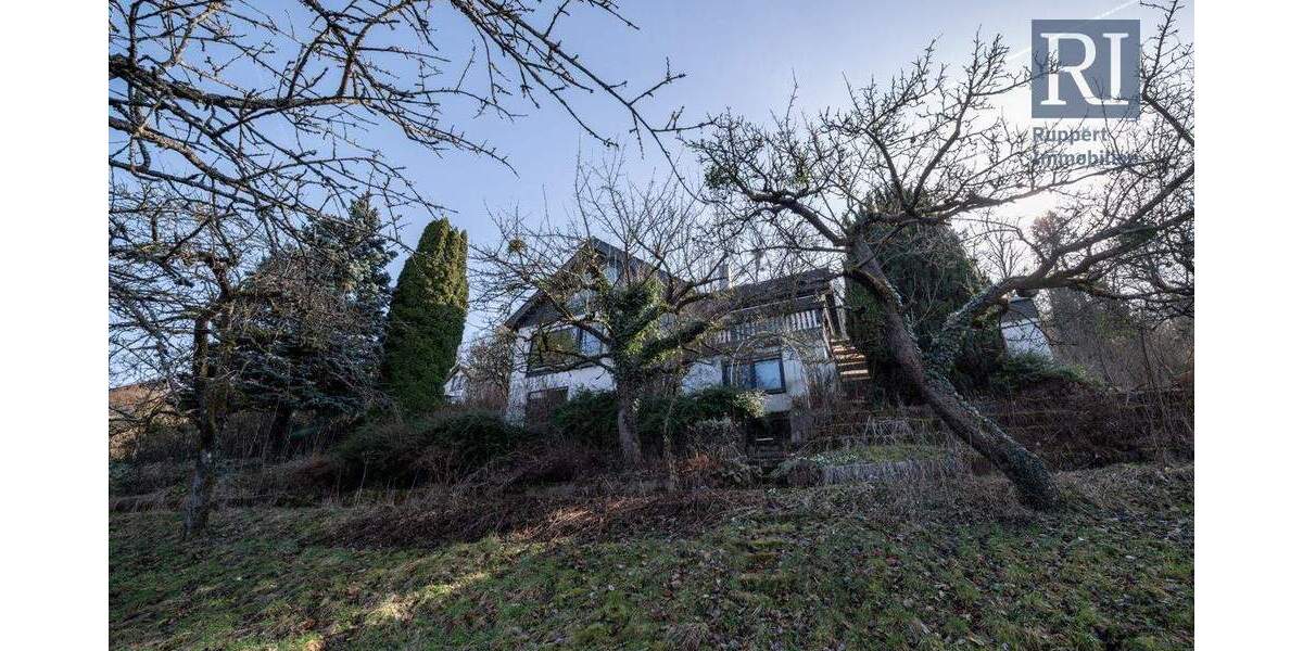 Einfamilienhaus Eltmann - 8 Zimmer, 140 m&sup2;, 295.000&euro; | Angebot:25909245