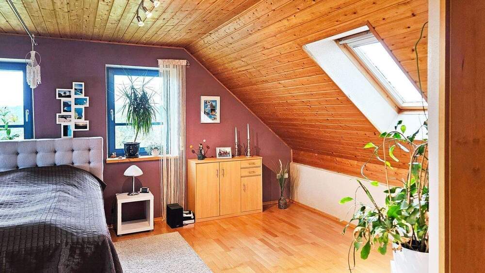 Einfamilienhaus Forchheim - 7 Zimmer, 222 m&sup2;, 897.000&euro; | Angebot:26290114