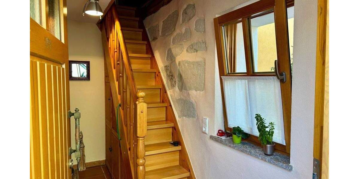 Einfamilienhaus Höchstadt - 6 Zimmer, 173 m&sup2;, 349.000&euro; | Angebot:25671209