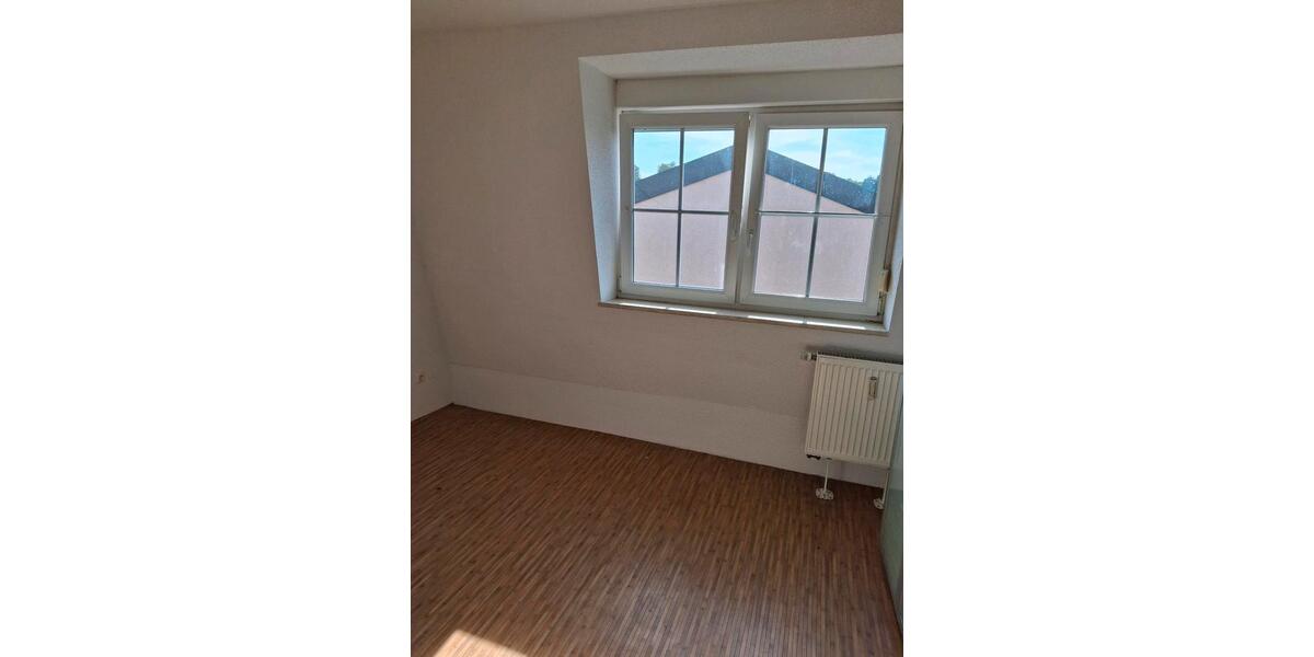 Etagenwohnung Oberaurach - 4 Zimmer, 120 m&sup2;, 149.000&euro; | Angebot:27157860