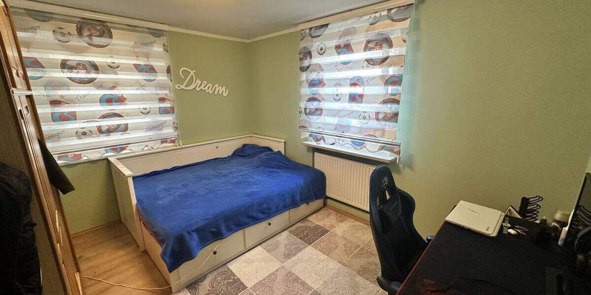 Einfamilienhaus Schlüsselfeld - 5 Zimmer, 130 m&sup2;, 349.000&euro; | Angebot:25678154