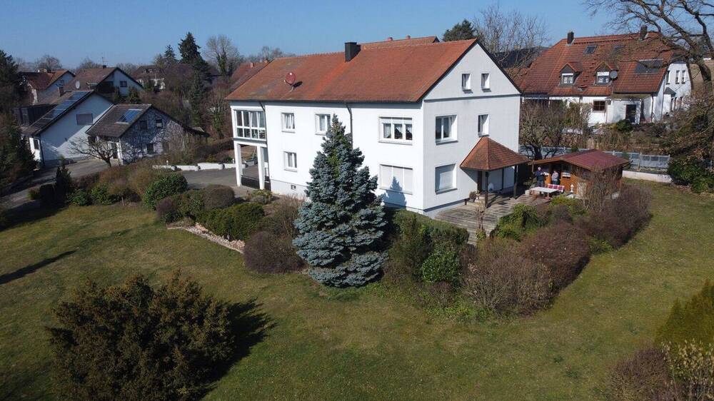 Mehrfamilienhaus, Wohnhaus Stegaurach / Waizendorf Waizendorf - 1 Zimmer, 260 m&sup2;, 740.000&euro; | Angebot:26107443