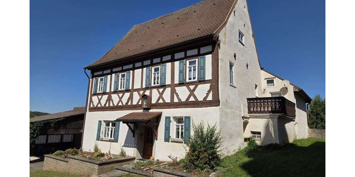 Einfamilienhaus Rauhenebrach - 8 Zimmer, 200 m&sup2;, 155.000&euro; | Angebot:25197950