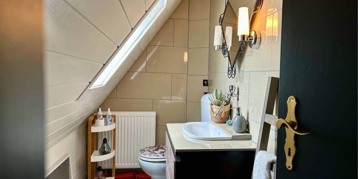 Einfamilienhaus Burghaslach - 6 Zimmer, 114 m&sup2;, 349.000&euro; | Angebot:25671202