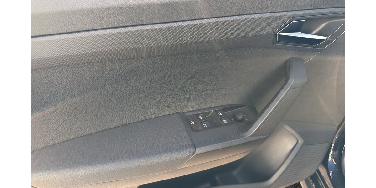 Seat Arona Style *Navi-App/SHZG/LED/Kamera/PDC* 18.609 km 16.980 &euro; Bamberg 96052