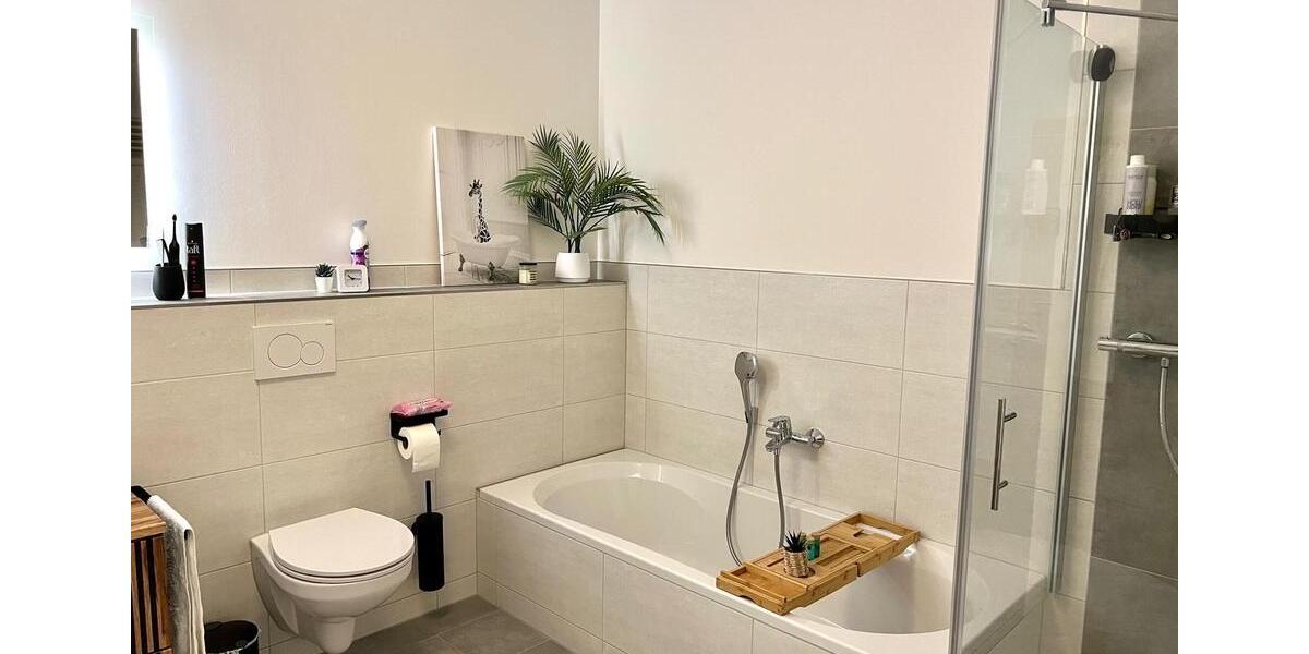 Etagenwohnung Schlüsselfeld - 2 Zimmer, 73 m&sup2;, 1.005&euro; | Angebot:24626487