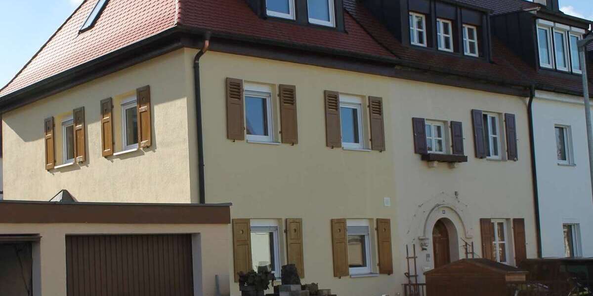 Reihenendhaus Forchheim - 3 Zimmer, 105 m&sup2;, 1.350&euro; | Angebot:25734394