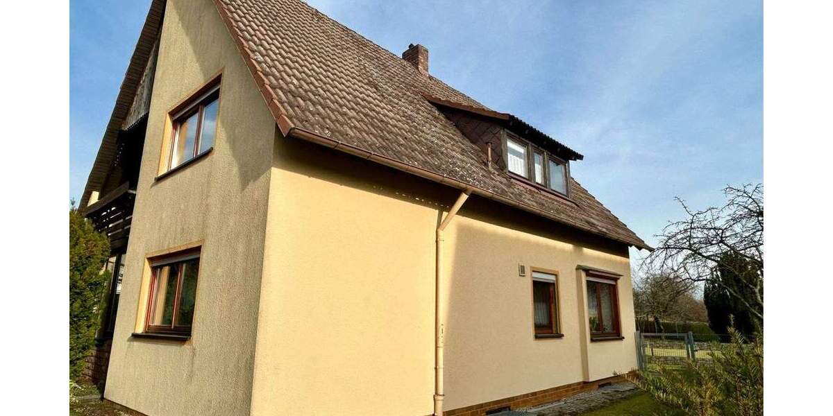 Einfamilienhaus Adelsdorf Aisch - 6 Zimmer, 122 m&sup2;, 299.000&euro; | Angebot:25677867