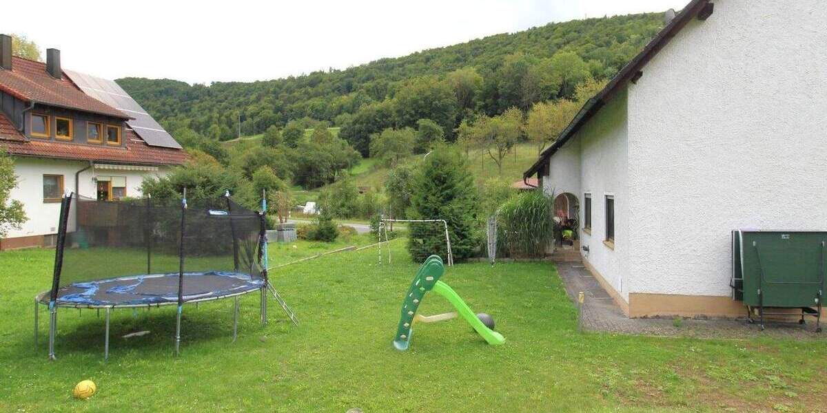 Einfamilienhaus Pretzfeld Urspring - 4 Zimmer, 143 m&sup2;, 399.000&euro; | Angebot:25685607