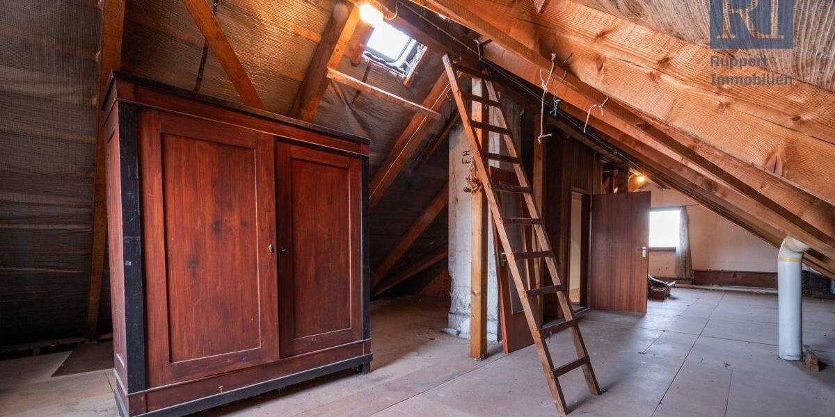 Einfamilienhaus Eltmann - 8 Zimmer, 140 m&sup2;, 295.000&euro; | Angebot:25909245