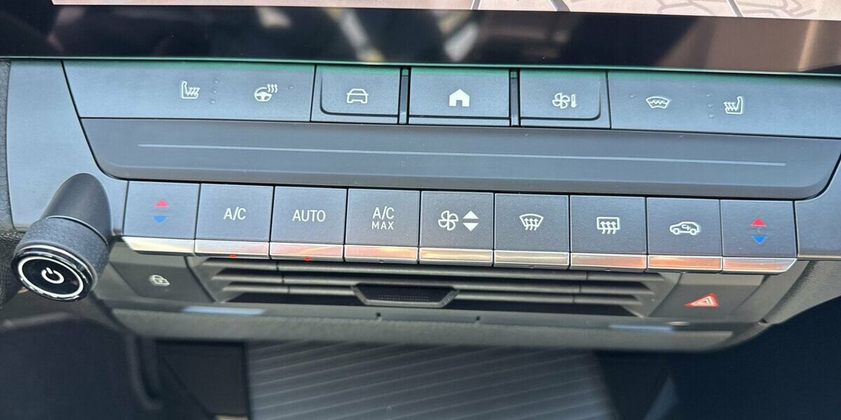 Opel Astra L ST GS *AHK/Head-up/Navi/LED/Winterpaket/36 12.495 km 24.480 &euro; Bamberg 96052