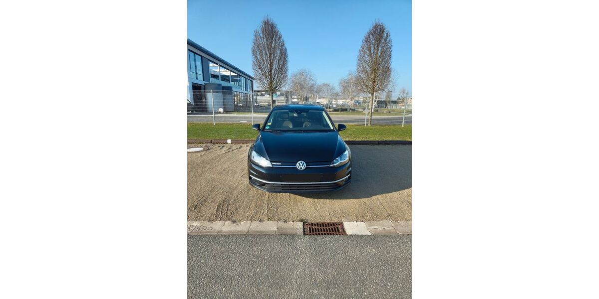VW Golf 60.000 km 16.500 &euro; Straßgiech 96110