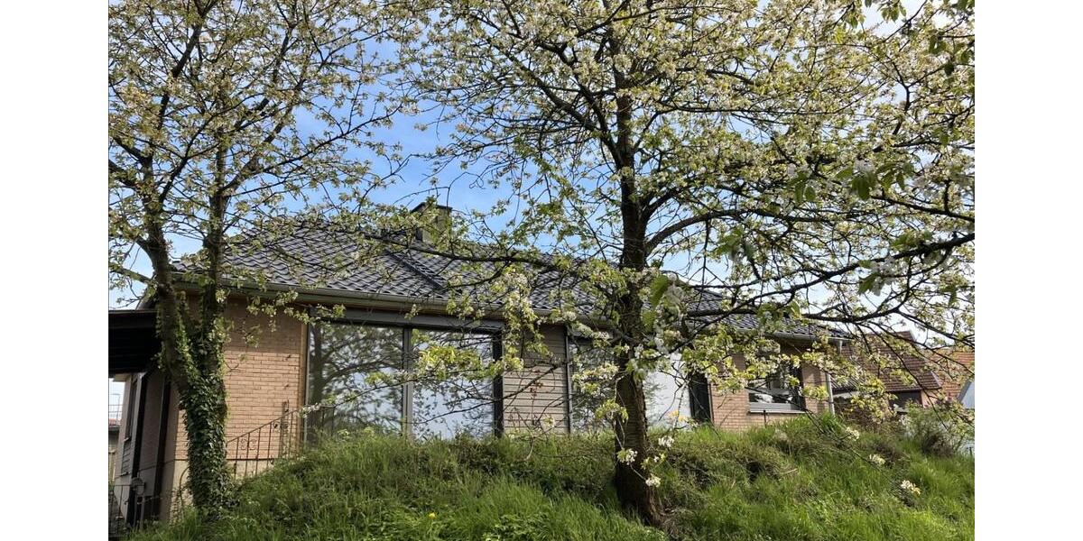 Bungalow Oberaurach - 4 Zimmer, 150 m&sup2;, 1.075&euro; | Angebot:26021977