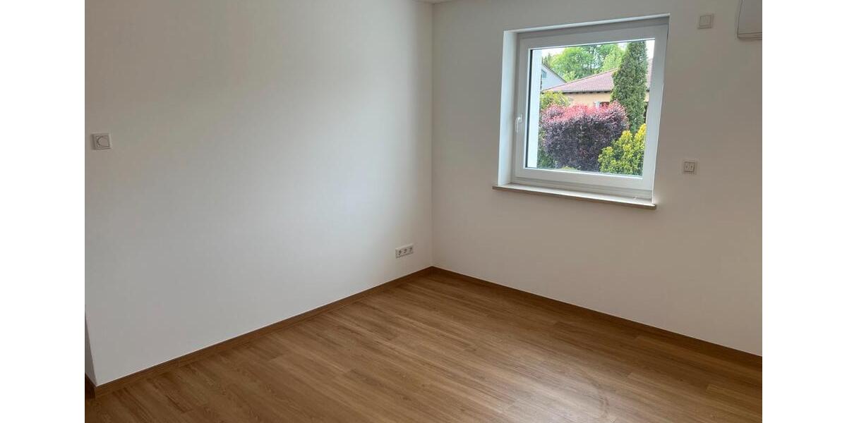 Maisonettenwohnung Adelsdorf - 3 Zimmer, 94 m&sup2;, 1.300&euro; | Angebot:26660349