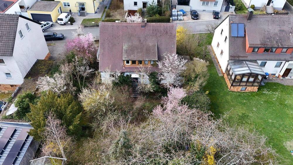 Einfamilienhaus Forchheim - 7 Zimmer, 135 m&sup2;, 417.000&euro; | Angebot:26190019