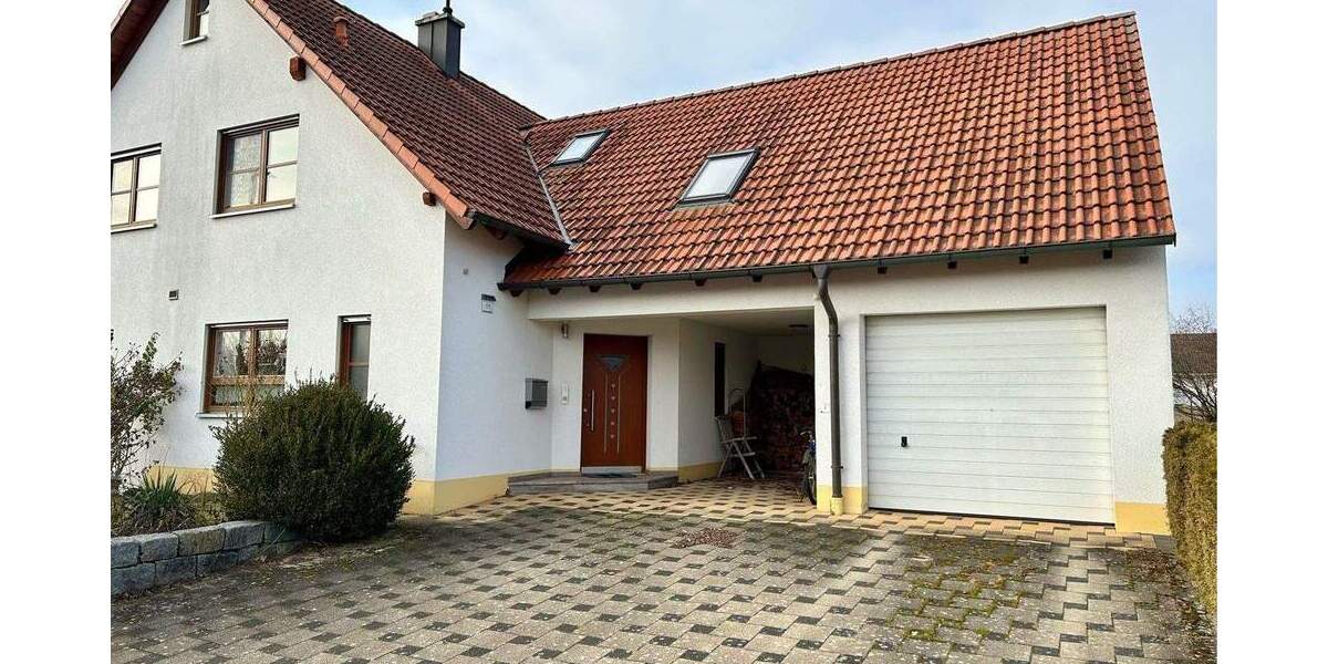 Einfamilienhaus Höchstadt - 7 Zimmer, 160 m&sup2;, 689.000&euro; | Angebot:25671221