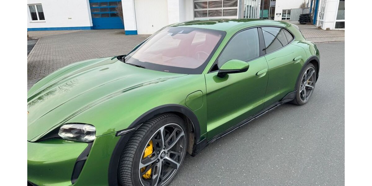 Porsche Taycan 89.900 km 64.000 &euro; Röttenbach 91341