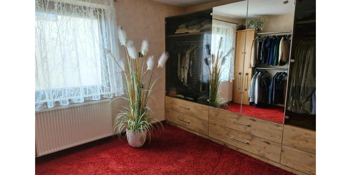 Mehrfamilienhaus, Wohnhaus Hausen - 10 Zimmer, 268 m&sup2;, 680.000&euro; | Angebot:22627182