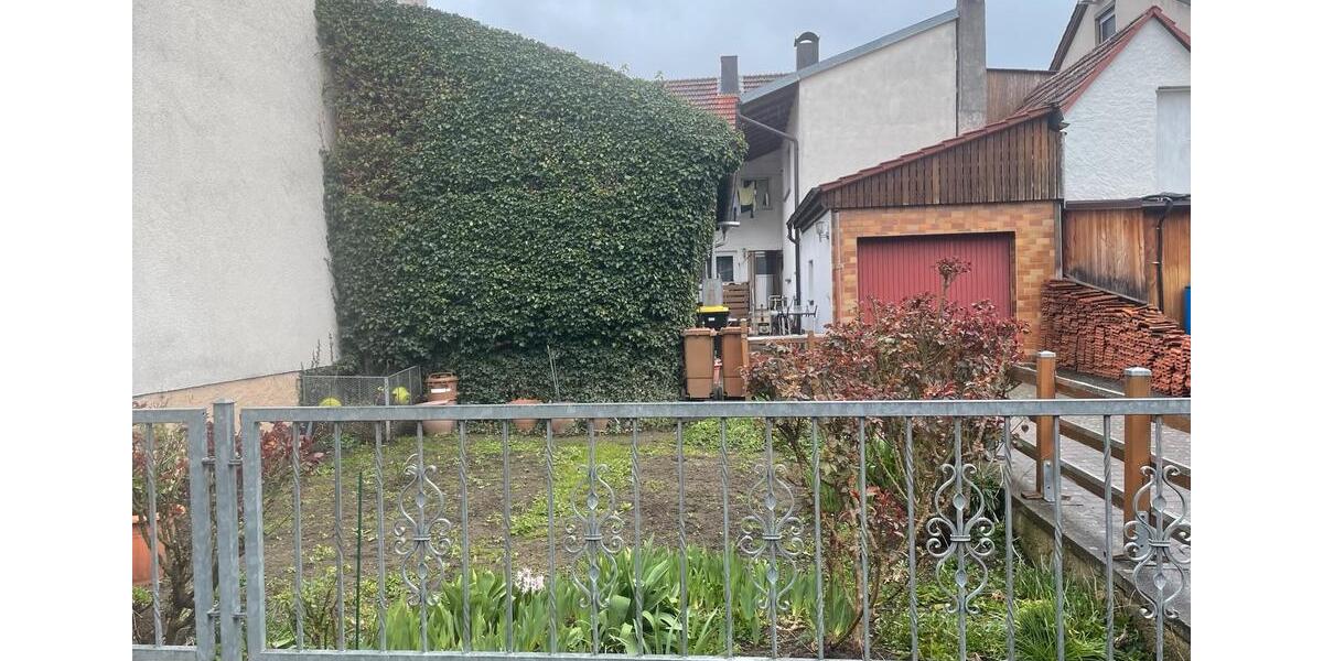 Etagenwohnung Eltmann - 4 Zimmer, 115 m&sup2;, 450&euro; | Angebot:25945376