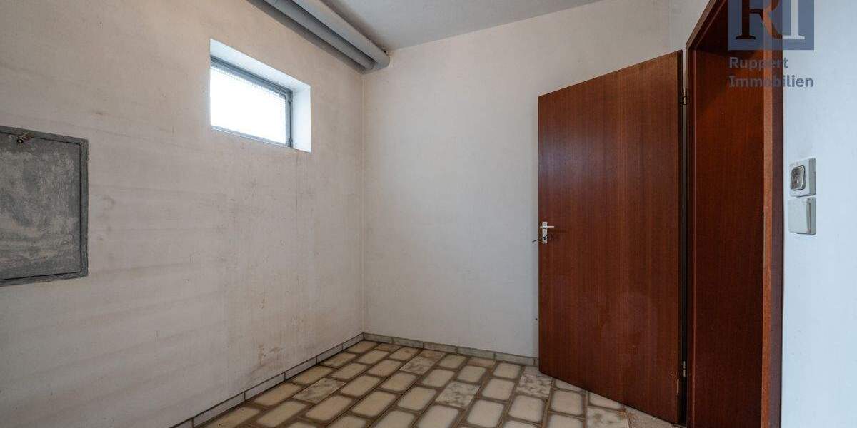 Einfamilienhaus Eltmann - 8 Zimmer, 140 m&sup2;, 295.000&euro; | Angebot:25909245