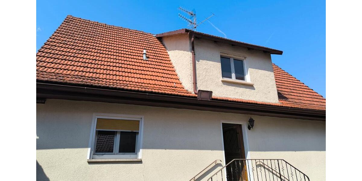 Einfamilienhaus Ebern - 7 Zimmer, 120 m&sup2;, 190.000&euro; | Angebot:27084162