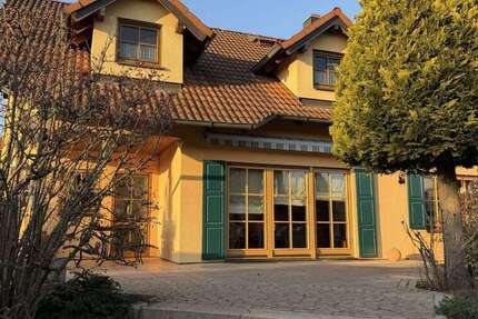 Haus Pettstadt - 6.5 Zimmer, 183 m&sup2;, 790.000&euro; | Angebot:24834397