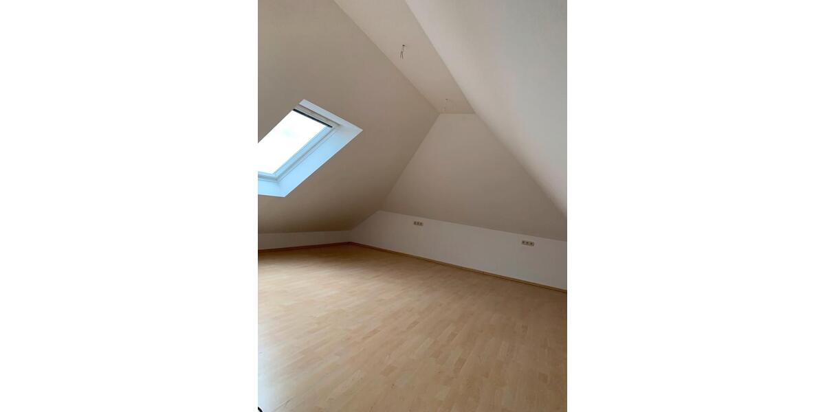 Maisonettenwohnung Oberaurach - 4 Zimmer, 85 m&sup2;, 680&euro; | Angebot:26321416