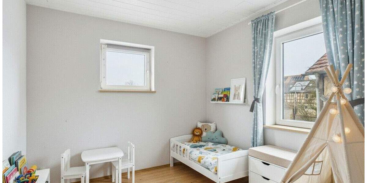 Einfamilienhaus Untermerzbach Recheldorf - 7 Zimmer, 163 m&sup2;, 235.000&euro; | Angebot:25696980