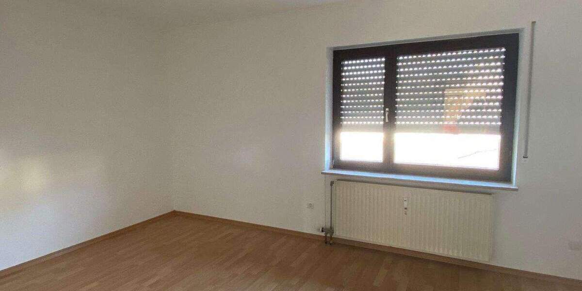 Etagenwohnung Forchheim Reuth - 3 Zimmer, 75 m&sup2;, 940&euro; | Angebot:25878726