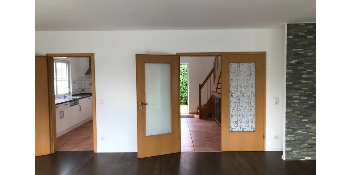 Einfamilienhaus Memmelsdorf - 9 Zimmer, 200 m&sup2;, 589.000&euro; | Angebot:25422694