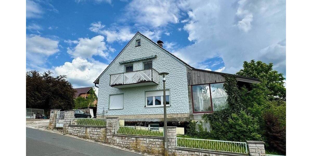 Mehrfamilienhaus, Wohnhaus Lonnerstadt - 5 Zimmer, 140 m&sup2;, 398.000&euro; | Angebot:25677858