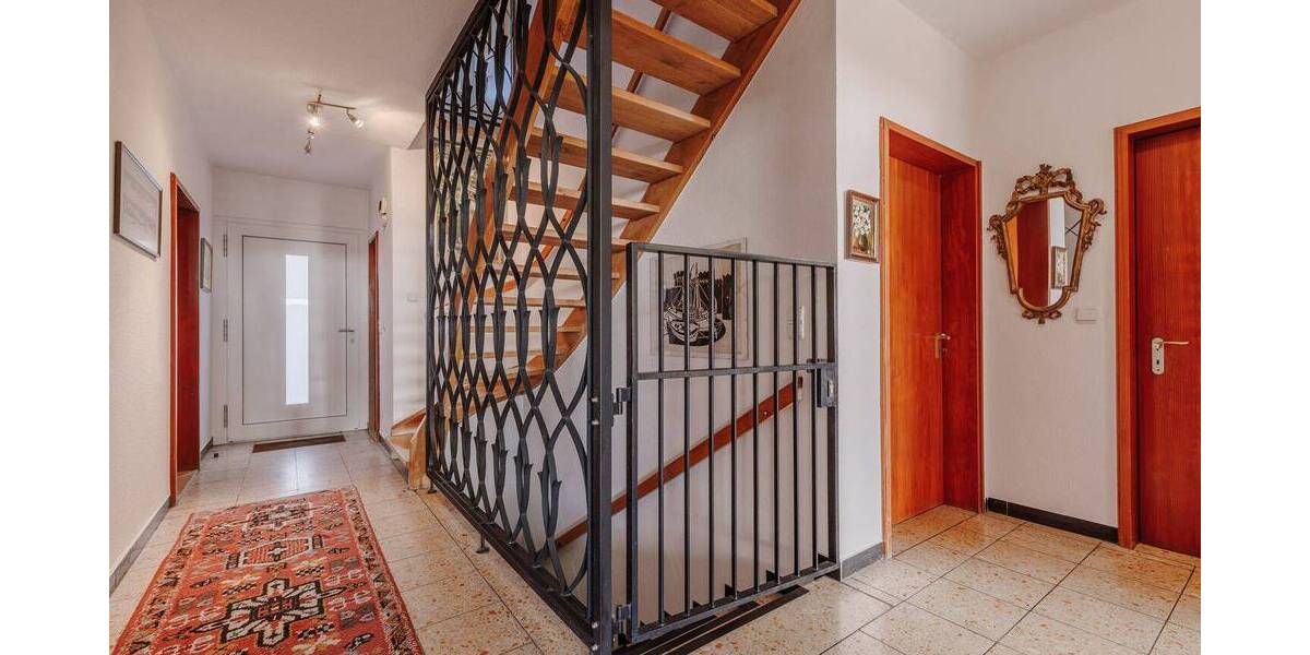 Einfamilienhaus Forchheim - 5 Zimmer, 172 m&sup2;, 700.000&euro; | Angebot:26093719