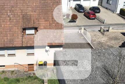 Haus Heroldsbach - 7 Zimmer, 115 m&sup2;, 280.000&euro; | Angebot:26487294
