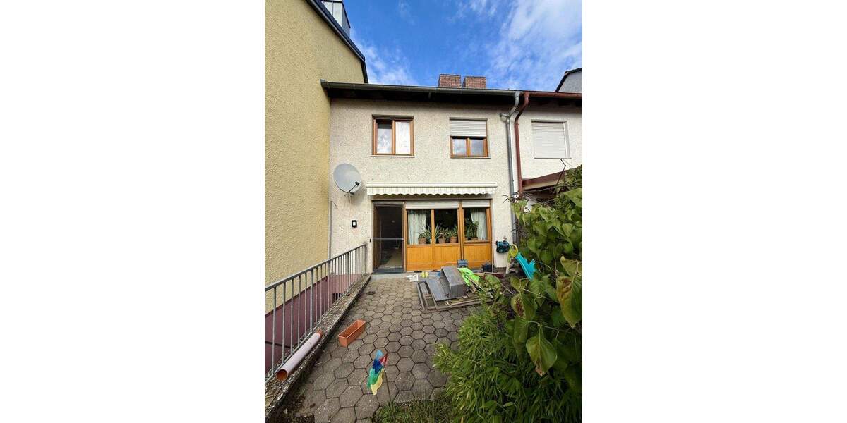 Reihenmittelhaus Stegaurach Debring - 5 Zimmer, 132 m&sup2;, 399.000&euro; | Angebot:25702969