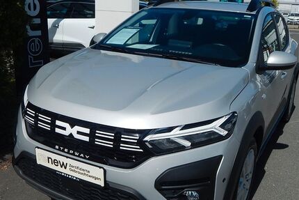 Dacia Sandero 18.563 km 15.650 &euro; Bamberg 96052