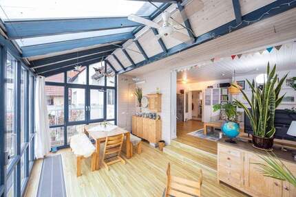 Haus Forchheim - 8 Zimmer, 236 m&sup2;, 649.000&euro; | Angebot:26170736