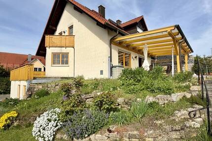 Haus Hirschaid Seigendorf - 6 Zimmer, 166 m&sup2;, 570.000&euro; | Angebot:26433341